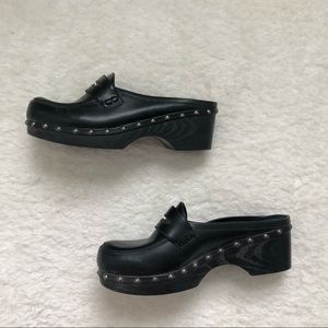 Vintage Xhilaration Black Slip On Perforated Platform Mule Clogs